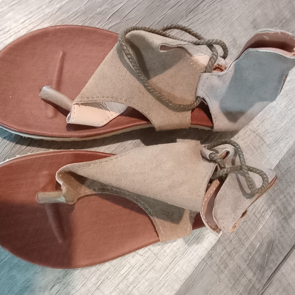 Khaki color lightweight sandals
